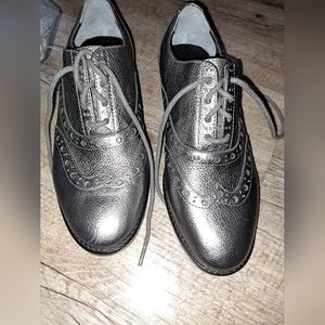 Vionic Metallic Silver Lace Up Loafers